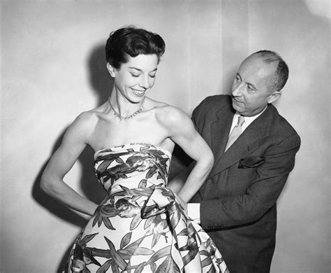 de que murio christian dior|la moda de christian dior.